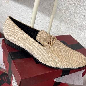 Amalfi Cream Loafers with Gold Accent